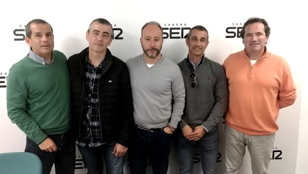En el centro -de izquierda a derecha-; Rafael Cuenca, Alfonso García y Fernando Brotons, junto a José Manuel Albentosa En el centro -de izquierda a derecha-; Rafael Cuenca, Alfonso García y Fernando Brotons, junto a José Manuel Albentosa