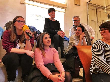 Juntos alumnos, ex alumnos y profesores de la UIB en Alaior Juntos alumnos, ex alumnos y profesores de la UIB en Alaior