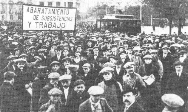A finales del siglo XIX el horario de trabajo superaba las 10 o las 12 horas, y no estaba legislado el descanso de los domingos. A finales del siglo XIX el horario de trabajo superaba las 10 o las 12 horas, y no estaba legislado el descanso de los domingos.
