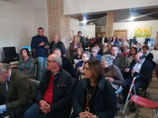 Público en la presentación de las "Casillas de los Ferroviarios". Público en la presentación de las "Casillas de los Ferroviarios".