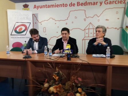 Momento de la intervención de Francisco Reyes Momento de la intervención de Francisco Reyes