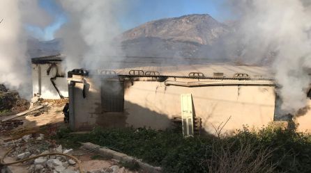 Nave incendiada en Aulabar, Bélmez de la Moraleda. Nave incendiada en Aulabar, Bélmez de la Moraleda.