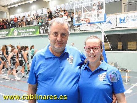 Eusebio Castillo y Rosa Díaz, en uno de los partidos del conjunto femenino Eusebio Castillo y Rosa Díaz, en uno de los partidos del conjunto femenino