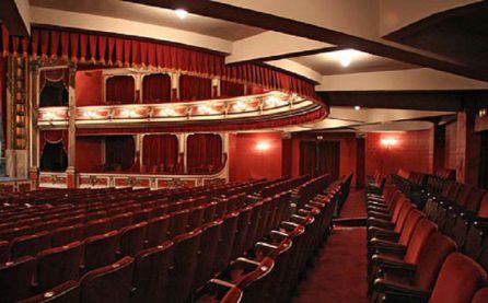 Sala teatral situada en la calle San Prudencio número 29, de Vitoria. Ideada por Cesáreo Iradier, que se inspiró en el Teatro de la Zarzuela de Madrid. Acaba de cumplir 100 años. Sala teatral situada en la calle San Prudencio número 29, de Vitoria. Ideada por Cesáreo Iradier, que se inspiró en el Teatro de la Zarzuela de Madrid. Acaba de cumplir 100 años.