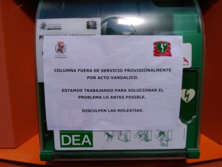 Vandalismo en los desfibriladores públicos de Cartagena Vandalismo en los desfibriladores públicos de Cartagena