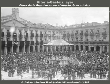 El kiosko de la Plaza de la República El kiosko de la Plaza de la República