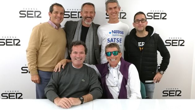 De izquierda a derecha: Carlos Arcaya, Enric Aragonés, José Luis Giménez, Juan López; y sentados, José Manuel Albentosa y Jesús Jurado De izquierda a derecha: Carlos Arcaya, Enric Aragonés, José Luis Giménez, Juan López; y sentados, José Manuel Albentosa y Jesús Jurado