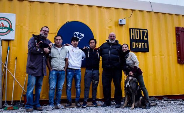 Movil Kitchen, el 'food truck' más solidario tiene alma de Guadalajara: Movil Kitchen, el 'food truck' más solidario tiene alma de Guadalajara Movil Kitchen, el 'food truck' más solidario tiene alma de Guadalajara: Movil Kitchen, el 'food truck' más solidario tiene alma de Guadalajara