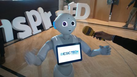 Hoy por Hoy Locos por Valencia desde el Simposio Internacional de Innovación Aplicada Hoy por Hoy Locos por Valencia desde el Simposio Internacional de Innovación Aplicada