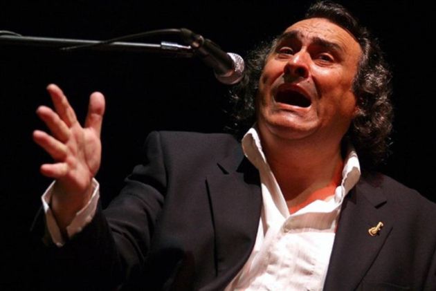 Roberto Leal pronunciará este año el Elogio de la Primavera de Radio Sevilla Roberto Leal pronunciará este año el Elogio de la Primavera de Radio Sevilla