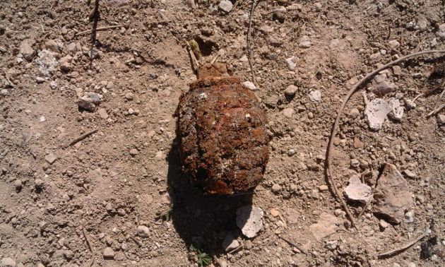 Encontrado un pequeño arsenal de la guerra civil en el castillo de Cogolludo (Guadalajara): Encontrado un pequeño arsenal de la Guerra Civil en el castillo de Cogolludo Encontrado un pequeño arsenal de la guerra civil en el castillo de Cogolludo (Guadalajara): Encontrado un pequeño arsenal de la Guerra Civil en el castillo de Cogolludo