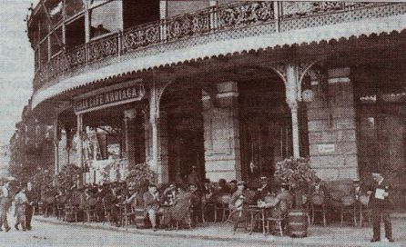 Antiguo Café Arriaga, en los bajos del teatro Antiguo Café Arriaga, en los bajos del teatro