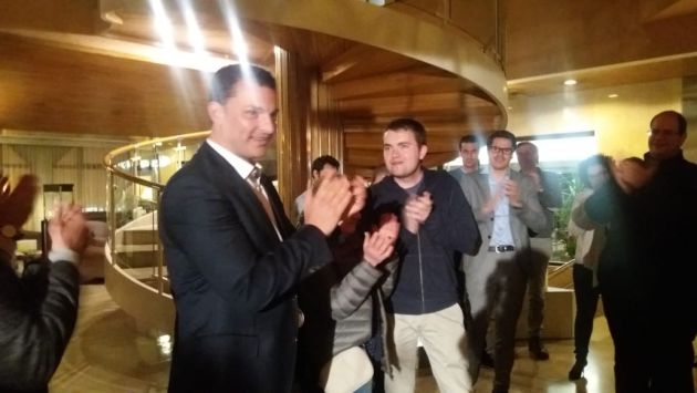El líder de Liberals, Jordi Gallardo, a la seva arribada a la seu electoral del partit. El líder de Liberals, Jordi Gallardo, a la seva arribada a la seu electoral del partit.