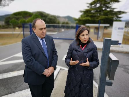 Margarita Robles ha visitado Cebreros en compañía del alcalde, Pedro José Muñoz, quien ha sido el representante de Ávila en el Congreso desde 2004 Margarita Robles ha visitado Cebreros en compañía del alcalde, Pedro José Muñoz, quien ha sido el representante de Ávila en el Congreso desde 2004