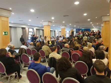 Militantes y simpatizantes, apoyando la presentación de la lista popular Militantes y simpatizantes, apoyando la presentación de la lista popular