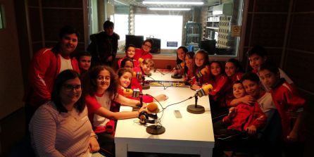 Alumnos Colegio María Inmaculada de Puertollano, en Cadena SER Alumnos Colegio María Inmaculada de Puertollano, en Cadena SER