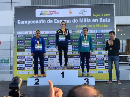 Pilar Rubio en el podio Pilar Rubio en el podio