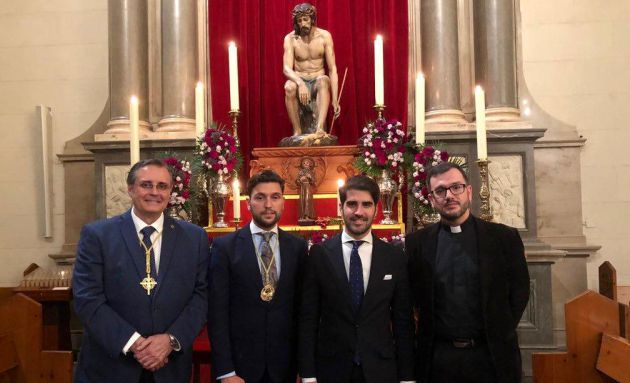 Diego Avilés, segundo por la derecha, tras pregonar la Exaltación de la Juventud Cofrade en Alicante Diego Avilés, segundo por la derecha, tras pregonar la Exaltación de la Juventud Cofrade en Alicante