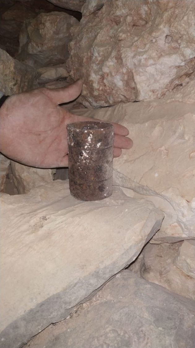 Desactivadas dos granadas de mano de la guerra civil encontradas en Gajanejos (Guadalajara): Aparecen dos granadas de la guerra civil en Gajanejos (Guadalajara) Desactivadas dos granadas de mano de la guerra civil encontradas en Gajanejos (Guadalajara): Aparecen dos granadas de la guerra civil en Gajanejos (Guadalajara)