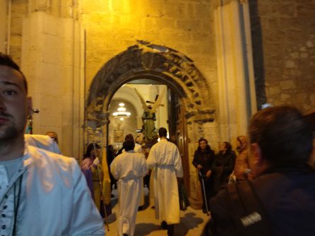 Los pasos de la Hermandad de Jesús en el Huerto también fueron devueltos al interior del templo de San Juan de la Vera Cruz sin poder proesionar por la lluvia este año 2019 Los pasos de la Hermandad de Jesús en el Huerto también fueron devueltos al interior del templo de San Juan de la Vera Cruz sin poder proesionar por la lluvia este año 2019