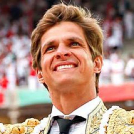 Feria de Sevilla | Toros de Garcigrande para Morante de la Puebla, El Juli y Miguel Ángel Perera: Morante, El Juli y Perera, ante toros de Garcigrande Feria de Sevilla | Toros de Garcigrande para Morante de la Puebla, El Juli y Miguel Ángel Perera: Morante, El Juli y Perera, ante toros de Garcigrande