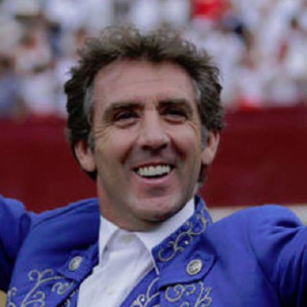 Feria de Sevilla | Toros de Fermín Bohórquez para Pablo Hermoso de Mendoza, Lea Vicens y Guillermo Hermoso de Mendoza: Los Hermoso de Mendoza padre e hijo y Lea Vicens, en el cartel de rejones Feria de Sevilla | Toros de Fermín Bohórquez para Pablo Hermoso de Mendoza, Lea Vicens y Guillermo Hermoso de Mendoza: Los Hermoso de Mendoza padre e hijo y Lea Vicens, en el cartel de rejones