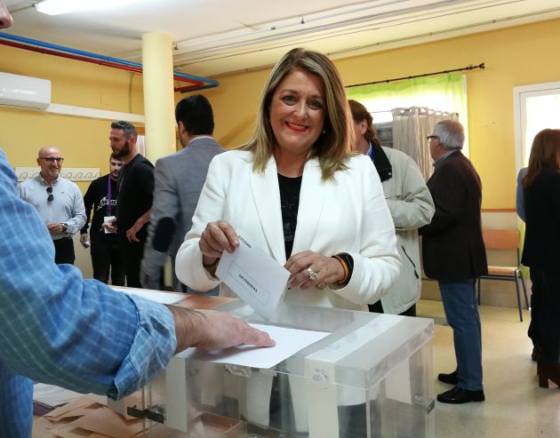 Ángeles Isac, número 2 al senado del PP por Jaén. Ángeles Isac, número 2 al senado del PP por Jaén.