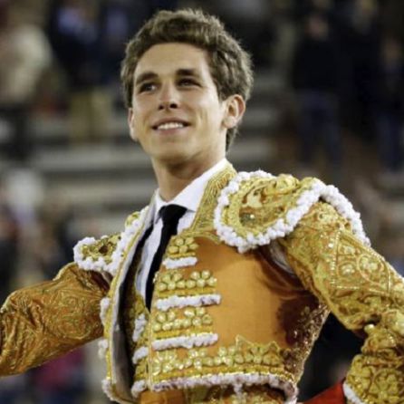 Feria de Sevilla | Toros de El Pilar y Moisés Fraile para Pepe Moral, Álvaro Lorenzo y Ginés Marín: Pepe Moral, Álvaro Lorenzo y Ginés Marín, ante toros de El Pilar Feria de Sevilla | Toros de El Pilar y Moisés Fraile para Pepe Moral, Álvaro Lorenzo y Ginés Marín: Pepe Moral, Álvaro Lorenzo y Ginés Marín, ante toros de El Pilar