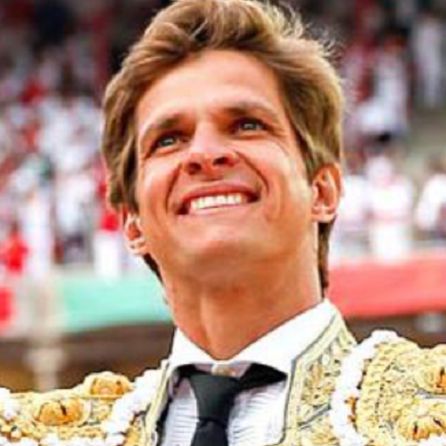 Feria de Sevilla | Toros de Los Espartales y Domingo Hernández para Diego Ventura, El Juli y Cayetano: Festejo mixto con el rejoneador Diego Ventura y los diestros El Juli y Cayetano Feria de Sevilla | Toros de Los Espartales y Domingo Hernández para Diego Ventura, El Juli y Cayetano: Festejo mixto con el rejoneador Diego Ventura y los diestros El Juli y Cayetano