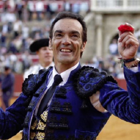 Feria de Sevilla | Toros de Santiago Domecq para El Cid, Miguel Ángel Perera y Paco Ureña: El Cid, Miguel Ángel Perera y Paco Ureña, ante toros de Santiago Domecq Feria de Sevilla | Toros de Santiago Domecq para El Cid, Miguel Ángel Perera y Paco Ureña: El Cid, Miguel Ángel Perera y Paco Ureña, ante toros de Santiago Domecq