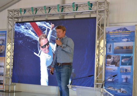 El navegante oceánico, Alex Pella. El navegante oceánico, Alex Pella.
