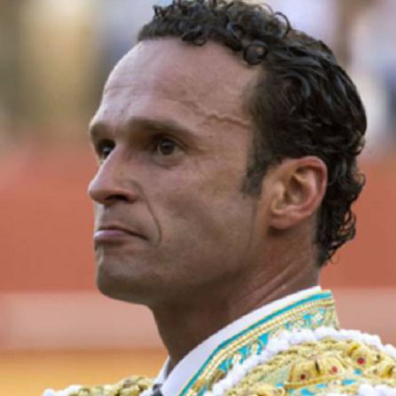 Feria de Sevilla | Toros de Fuente Ymbro para Antonio Ferrera, El Fandi y López Simón: Ferrera, El Fandi y López Simón, ante toros de Fuente Ymbro Feria de Sevilla | Toros de Fuente Ymbro para Antonio Ferrera, El Fandi y López Simón: Ferrera, El Fandi y López Simón, ante toros de Fuente Ymbro