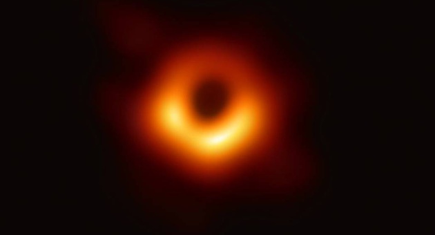 La imagen de un agujero negro captada por el Telescopio Horizonte de Sucesos La imagen de un agujero negro captada por el Telescopio Horizonte de Sucesos