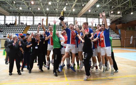 Programa de deportes de Alicante: La experiencia de la plantilla del Hércules, la mejor virtud del equipo Programa de deportes de Alicante: La experiencia de la plantilla del Hércules, la mejor virtud del equipo