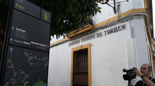 Nueva señalética integrada que instala el Ayuntamiento de Córdoba en el Casco HIstórico Nueva señalética integrada que instala el Ayuntamiento de Córdoba en el Casco HIstórico