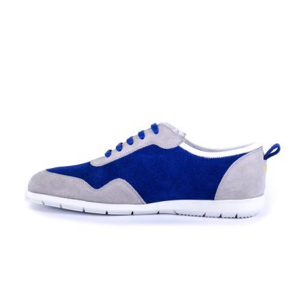 "Ortiz and Reed" lanza su línea de zapatillas dedicadas al Linares "Ortiz and Reed" lanza su línea de zapatillas dedicadas al Linares
