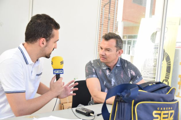 Javier Bayo nos cuenta en qué son los microplásticos y qué líneas de estudio sobre ellos lleva a cabo la UPCT Javier Bayo nos cuenta en qué son los microplásticos y qué líneas de estudio sobre ellos lleva a cabo la UPCT