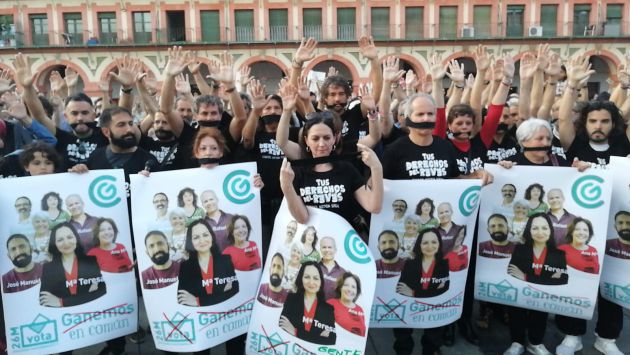 Concentración de Ganemos en Común en la plaza de la corredera. Concentración de Ganemos en Común en la plaza de la corredera.