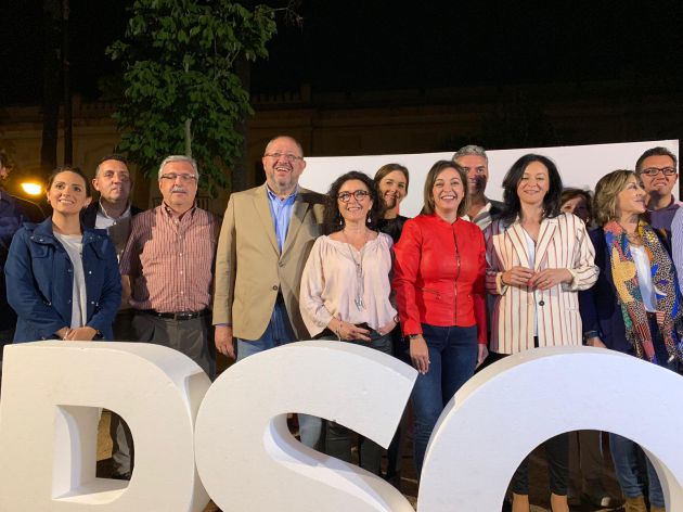 Se presenta la candidatura del PSOE para las municipales del 26-M, el sitio escogido por el quipo de Ambrosio ha sido Ronda del Marrubial Se presenta la candidatura del PSOE para las municipales del 26-M, el sitio escogido por el quipo de Ambrosio ha sido Ronda del Marrubial