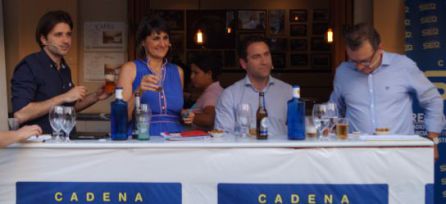 Los candidatos al Congreso de los Diputados en 2.016 preparados para iniciar el debate 'Una caña en campaña' Los candidatos al Congreso de los Diputados en 2.016 preparados para iniciar el debate 'Una caña en campaña'