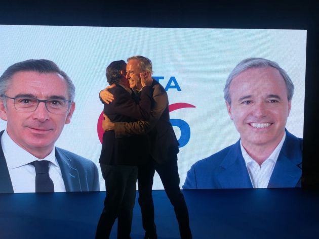 Abrazo entre Luis María Beamonte y Jorge Azcón (PP), en el inicio de la campaña electoral Abrazo entre Luis María Beamonte y Jorge Azcón (PP), en el inicio de la campaña electoral