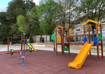 Parque Infantil habilitado junto al colegio Dr. Fleming Parque Infantil habilitado junto al colegio Dr. Fleming