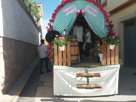 Carroza Amanecer Romero que ha conseguido el primer premio Carroza Amanecer Romero que ha conseguido el primer premio