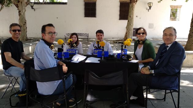 El equipo de Hoy por Hoy Córdoba durante la entrevista al candidato de IU, Pedro García. El equipo de Hoy por Hoy Córdoba durante la entrevista al candidato de IU, Pedro García.