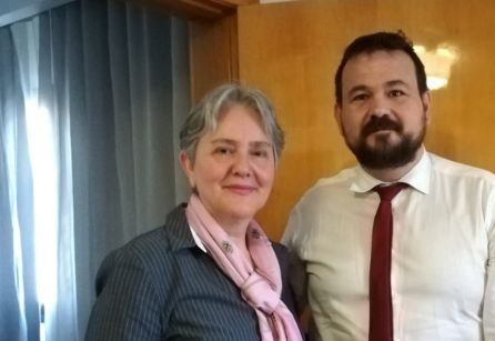 Juan Ramón Amores: "Intento tejer nudos donde agarrarme para no caer en el pozo" Juan Ramón Amores: "Intento tejer nudos donde agarrarme para no caer en el pozo"