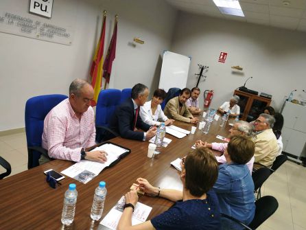 Isabel Rodríguez y miembros de su candidatura se reúnen con representantes de la ejecutiva de Fepu Isabel Rodríguez y miembros de su candidatura se reúnen con representantes de la ejecutiva de Fepu