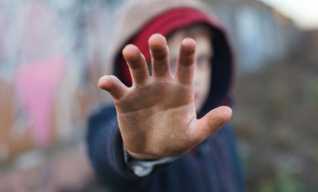 Según Cáritas Cuenca "la circunstancia de que la pobreza es hereditaria, pasa de padres a hijos”. Según Cáritas Cuenca "la circunstancia de que la pobreza es hereditaria, pasa de padres a hijos”.