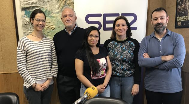Diana Amari, Pedro Roca, Kerrly Lara, Ana Cano e Ignacio Benito en el estudio de SER Cuenca. Diana Amari, Pedro Roca, Kerrly Lara, Ana Cano e Ignacio Benito en el estudio de SER Cuenca.