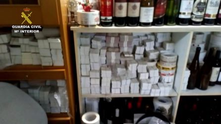 Desmantelan una red que vendía masivamente vino del Bierzo fraudulento Desmantelan una red que vendía masivamente vino del Bierzo fraudulento