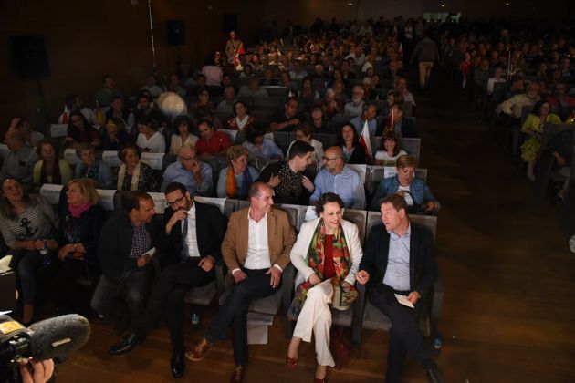 Alberto Rojo, candidato del PSOE al Ayuntamiento de Guadalajara: "Solo hay dos opciones reales: o gobernamos nosotros o lo hace Román con Vox": "Solo hay dos opciones: o gobernamos nosotros o lo hace Román con Vox" Alberto Rojo, candidato del PSOE al Ayuntamiento de Guadalajara: "Solo hay dos opciones reales: o gobernamos nosotros o lo hace Román con Vox": "Solo hay dos opciones: o gobernamos nosotros o lo hace Román con Vox"